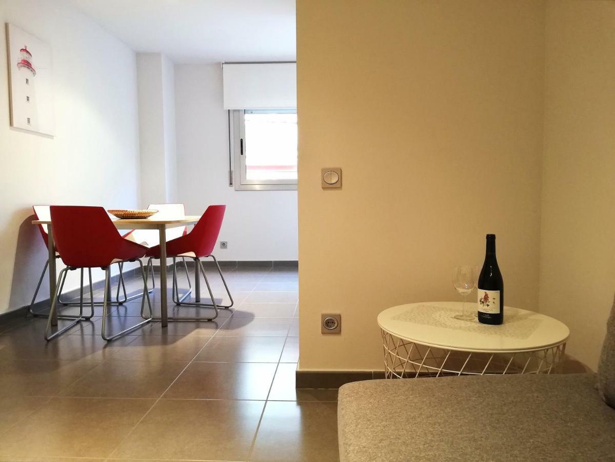 Mazi Apartments Nest Mataro Luaran gambar